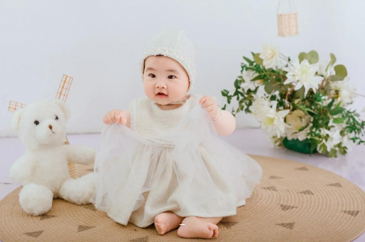 诸城宝宝几个月抬头